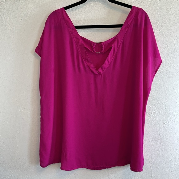 Torrid Pink Raspberry Short Sleeve Top - Picture 3 of 5